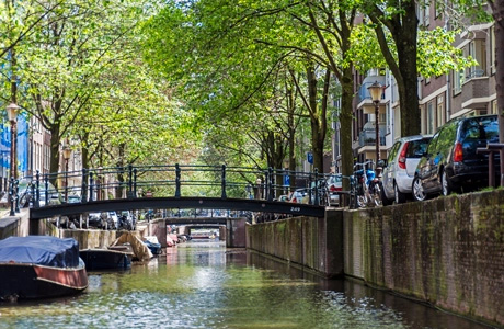 Veneretki Amsterdamin kanaalissa