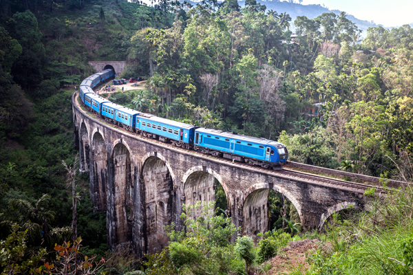Jännittävä junareitti Sri Lankassa