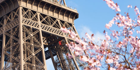 Keväinen Eiffel-torni