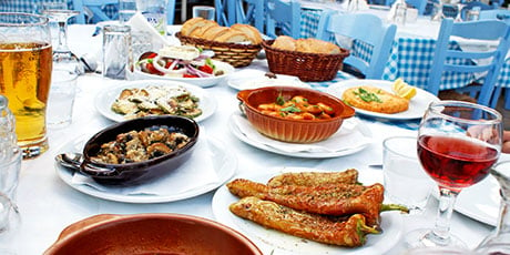Kreikkalaista ruokaa Lefkaksella